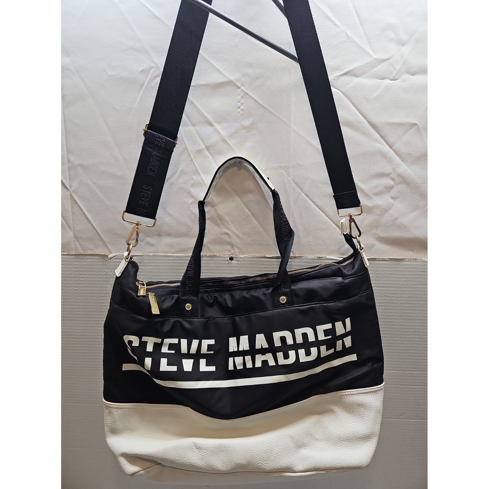 Steve Madden Gym Duffel Bag Black White Weekender Overnight Gym Bag